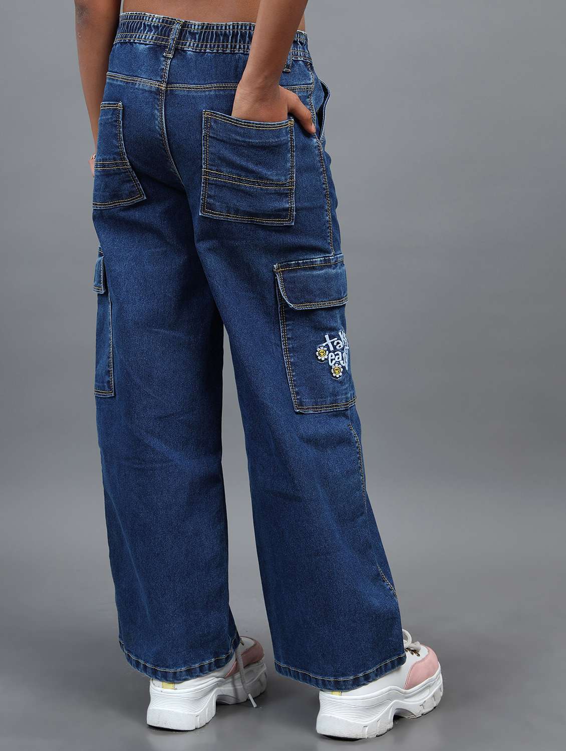 girls solid mid rise relaxed fit cargo - 22071255 - Standard Image - 2