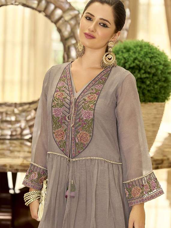 women embroidered long sleeve kurta pant set - 22071300 - Standard Image - 2