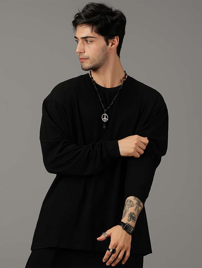 men black solid long sleeve oversized t-shirt - 22071339 - Zoom Image - 0