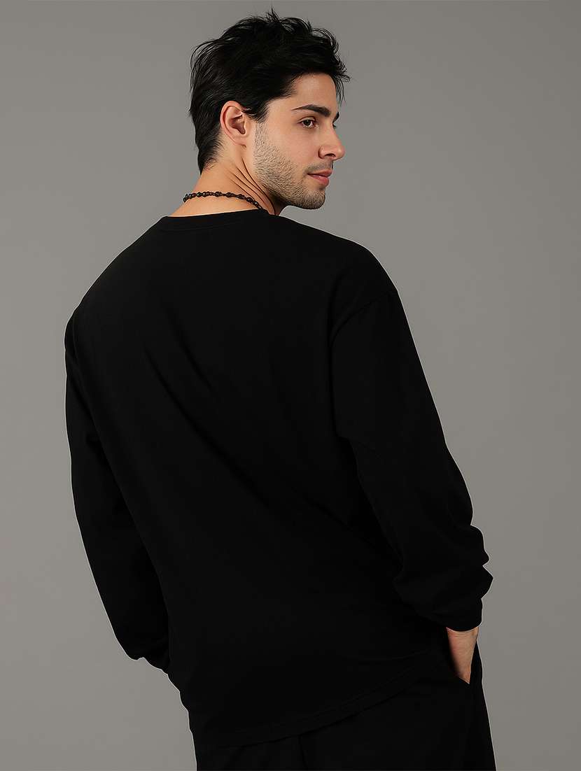 men black solid long sleeve oversized t-shirt - 22071339 - Standard Image - 2
