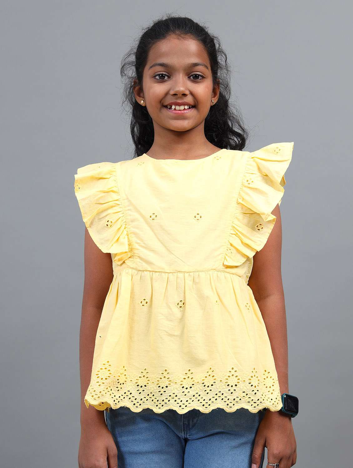 girls solid round neck schiffli top