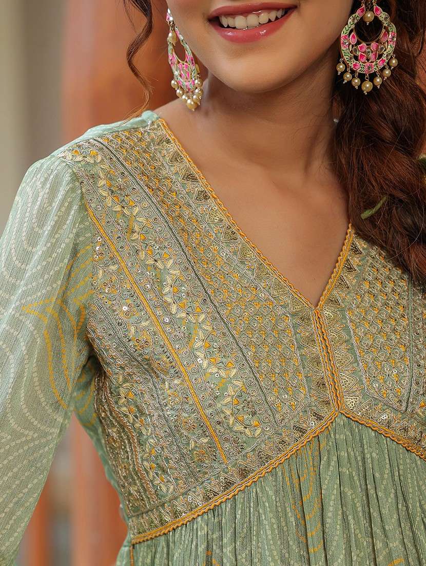 green chiffon kurta pant set - 22071545 - Standard Image - 2