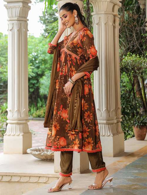 women three quarter sleeve kurta pant with dupatta set - 22071550 -  Standard Image - 0