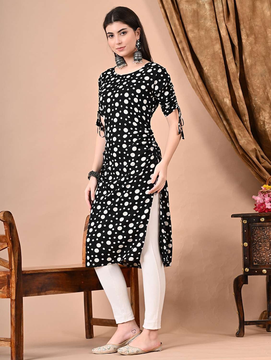 women polka dot short sleeve straight kurta - 22071557 - Standard Image - 2