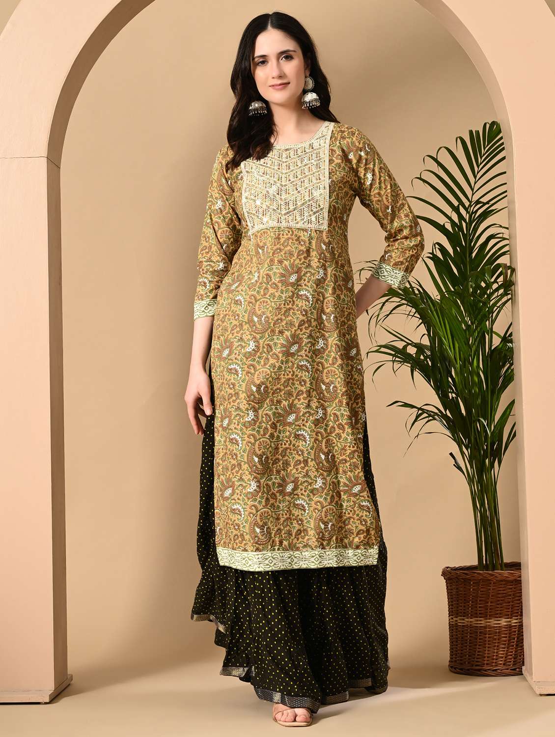 women paisley printed three quarter sleeve straight kurta - 22071560 - Zoom Image - 0