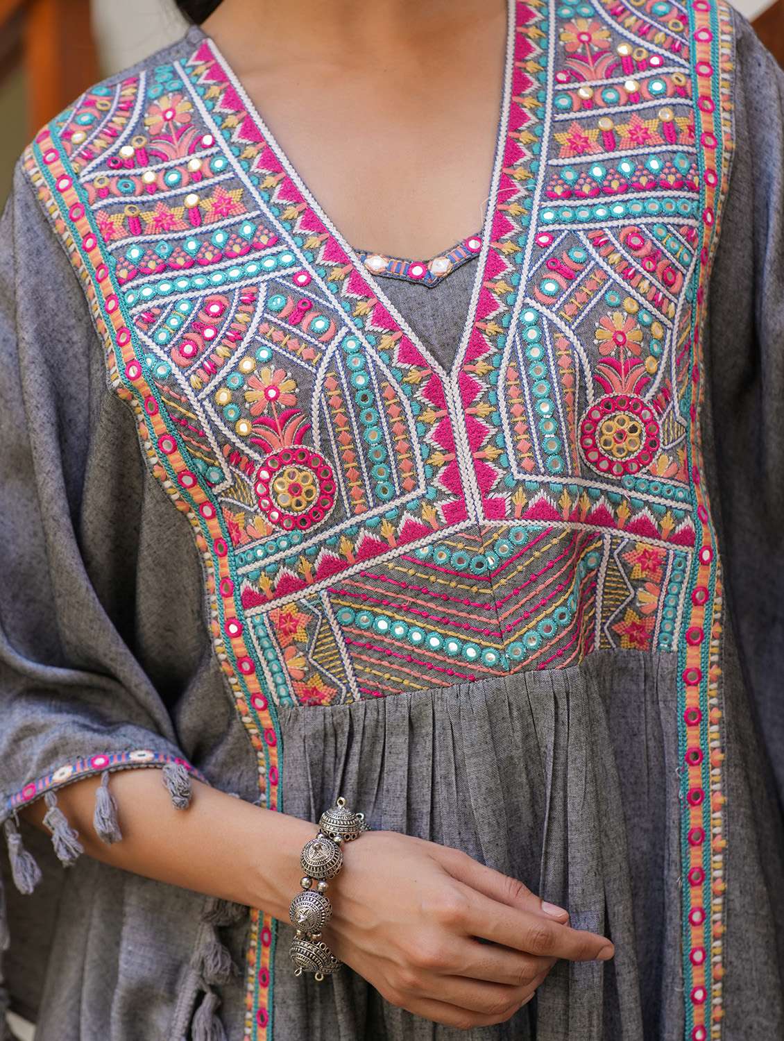 women embroidered kaftan and palazzo set - 22071566 - Standard Image - 2
