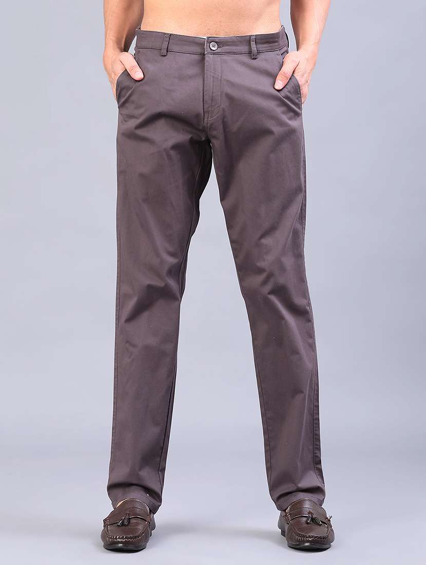 men solid mid rise straight fit chinos 