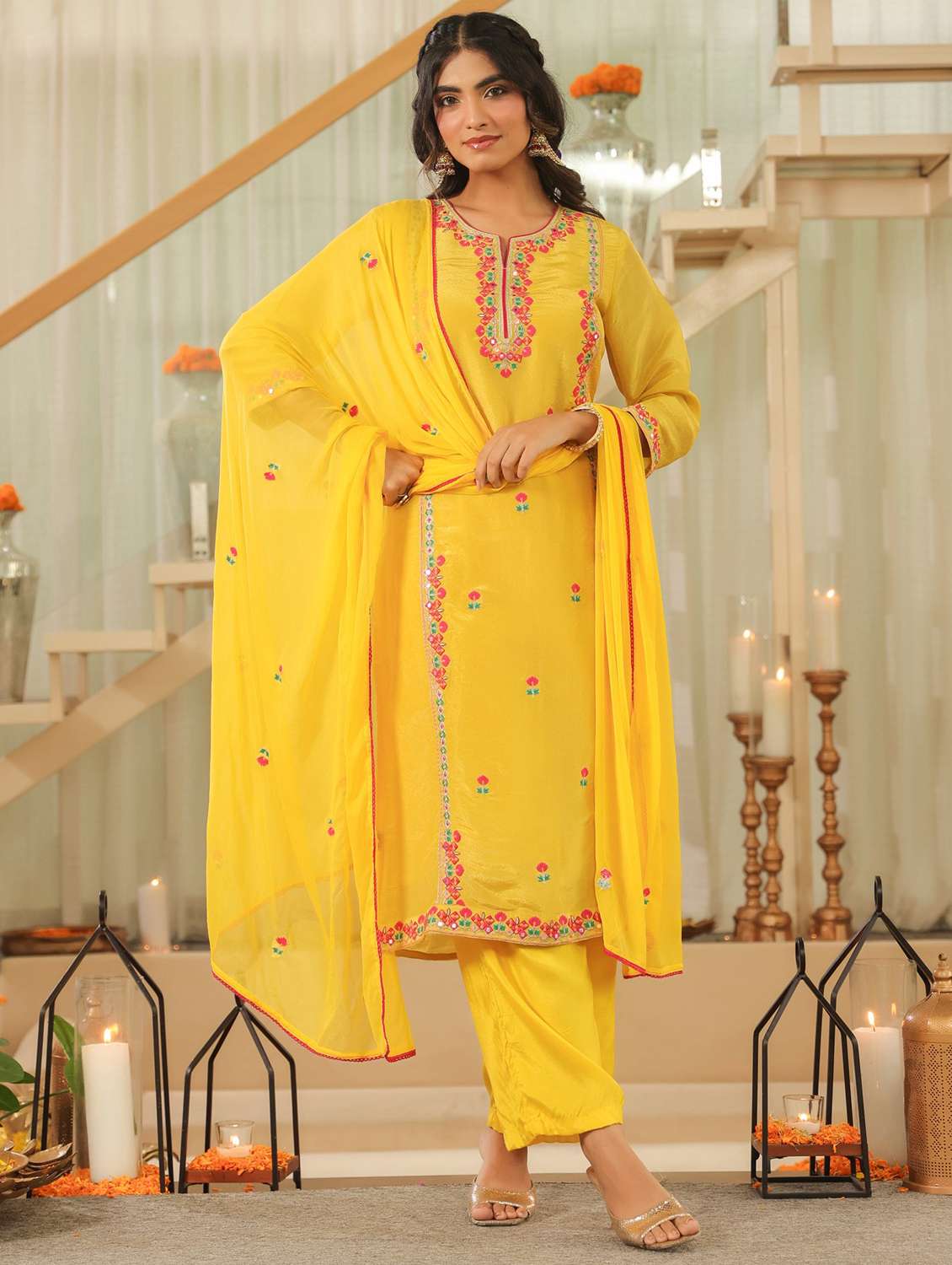 women solid with work three quarter sleeve kurta pant with dupatta set