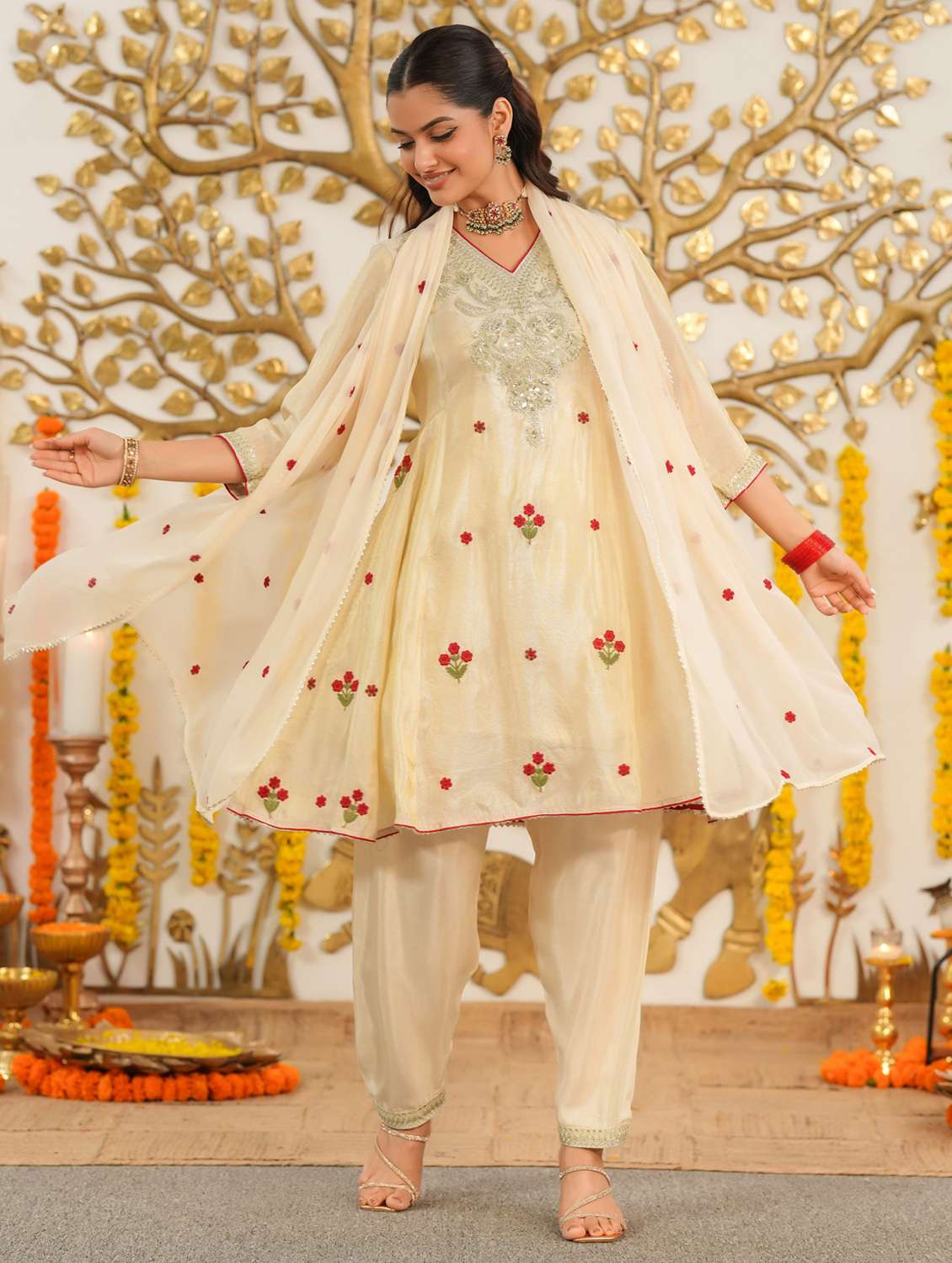 women solid with work three quarter sleeve kurta salwar with dupatta set - 22072080 -  Standard Image - 2