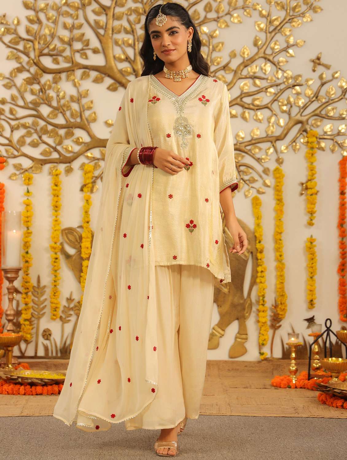 women solid with work three quarter sleeve kurta sharara with dupatta set