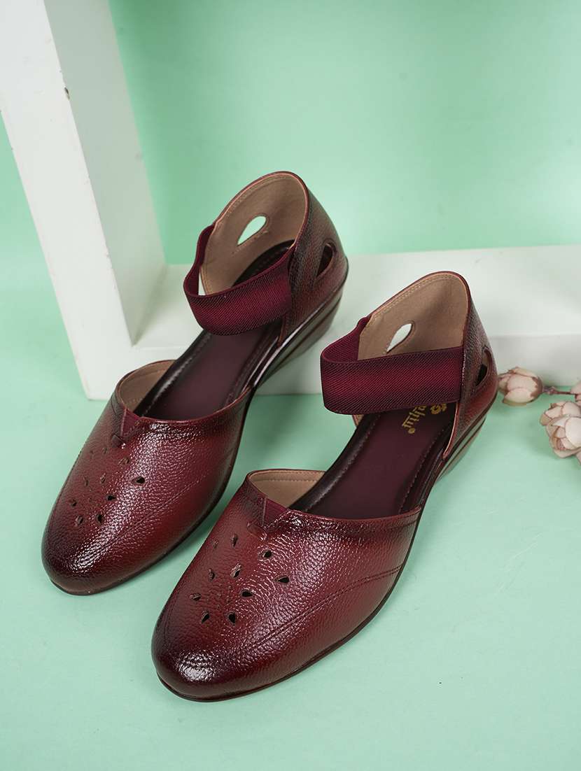 women maroon slip on wedge