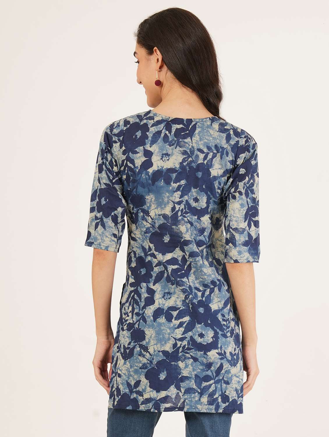 women floral printed three quarter sleeve straight kurti - 22072476 - Standard Image - 2