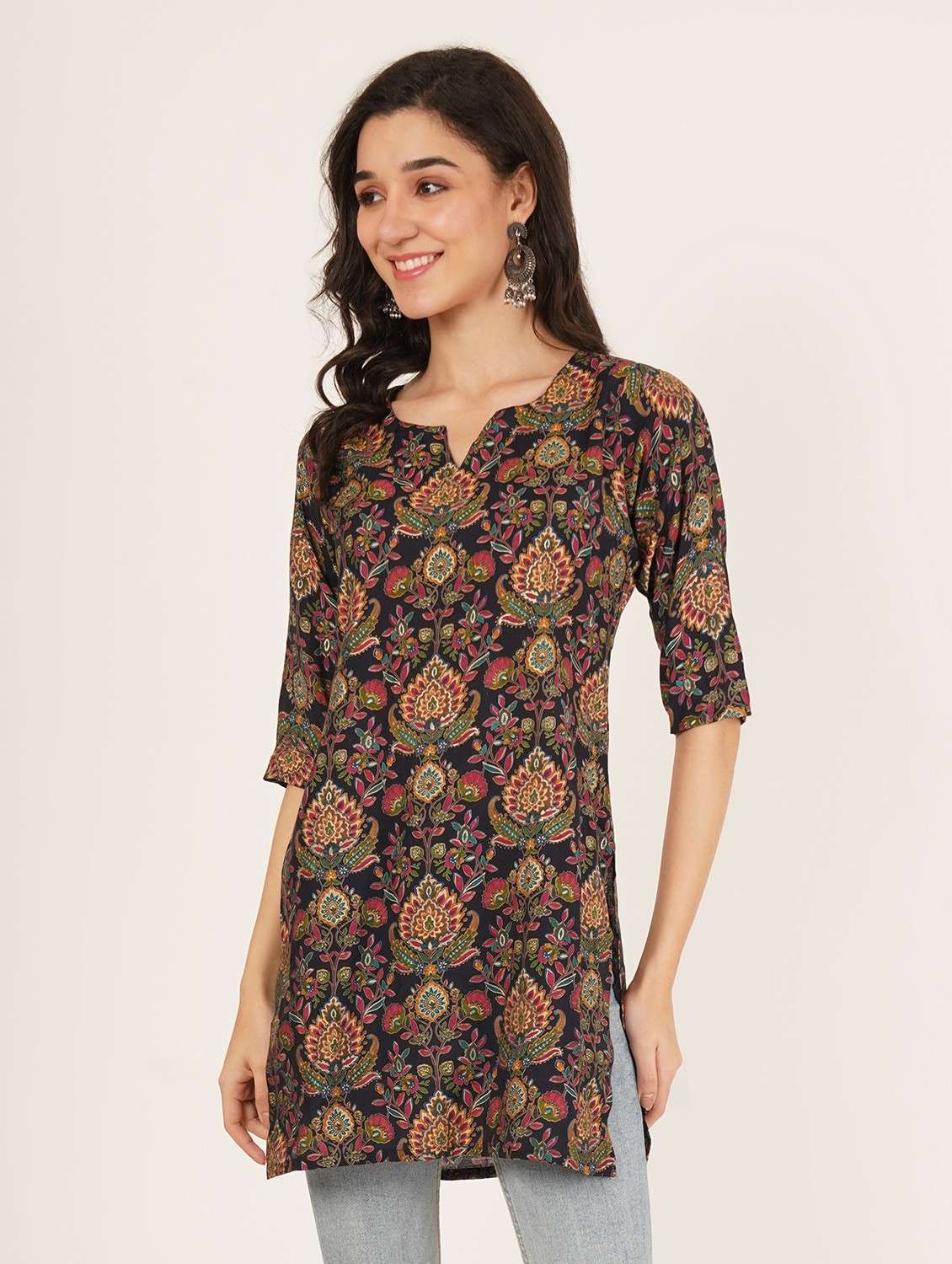 women printed three quarter sleeve straight kurti