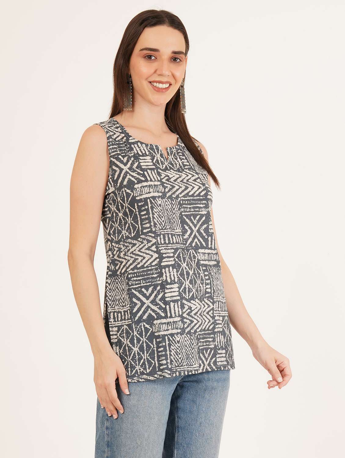 women printed sleeveless straight kurti - 22072579 -  Standard Image - 2