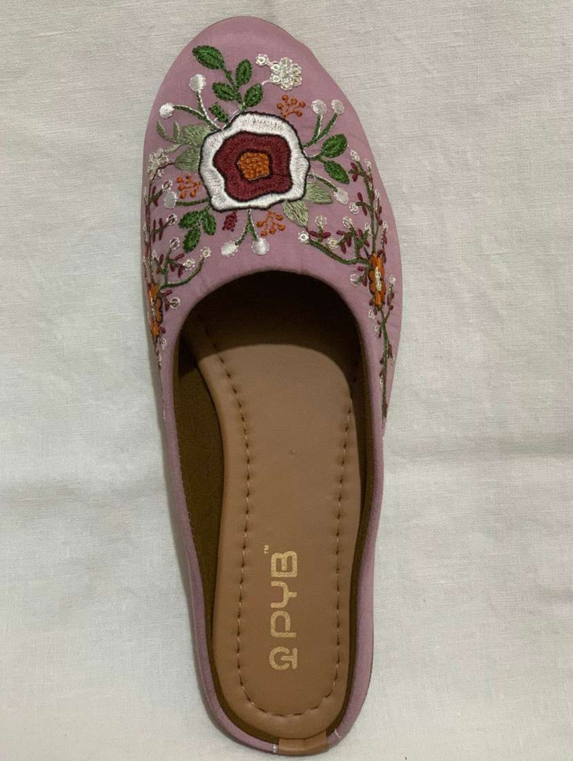 women embroidered slip on jutis - 22072772 -  Standard Image - 2