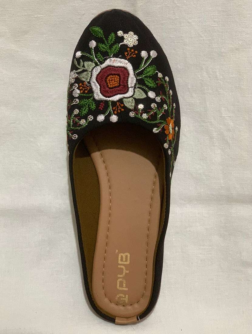 women embroidered slip on jutis - 22072774 -  Standard Image - 2