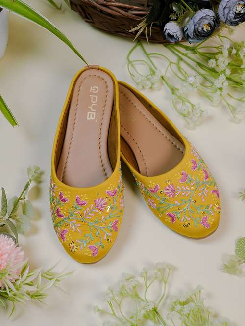 women embroidered slip on jutis - 22072799 -  Standard Image - 0