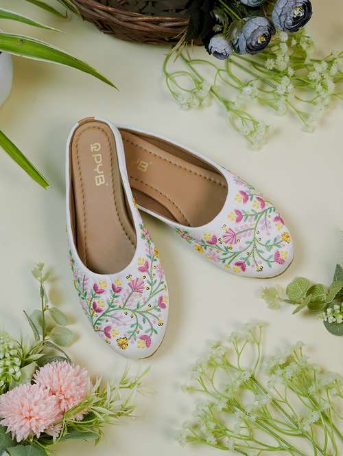 women embroidered slip on jutis - 22072801 -  Standard Image - 0