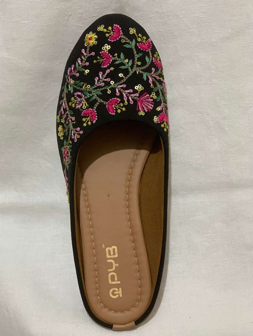 women embroidered slip on jutis - 22072802 -  Standard Image - 2