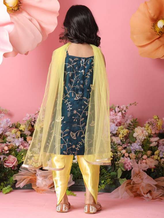 girls embroidered kurta and dhoti set with dupatta - 22073029 - Standard Image - 2