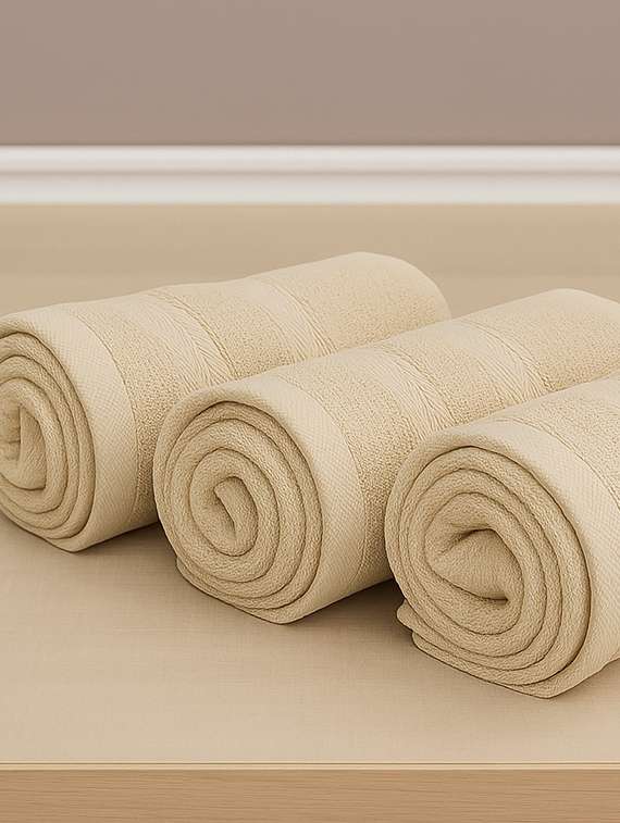 dolla pack of 3 soft high absorben & comfortable hand towel  - 22073867 -  Standard Image - 2