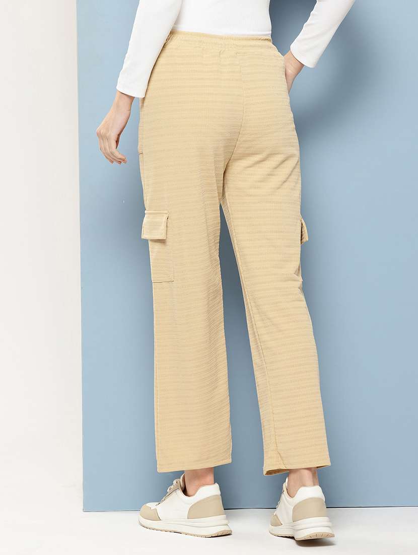 women solid mid rise regular fit cargo - 22074047 -  Standard Image - 2