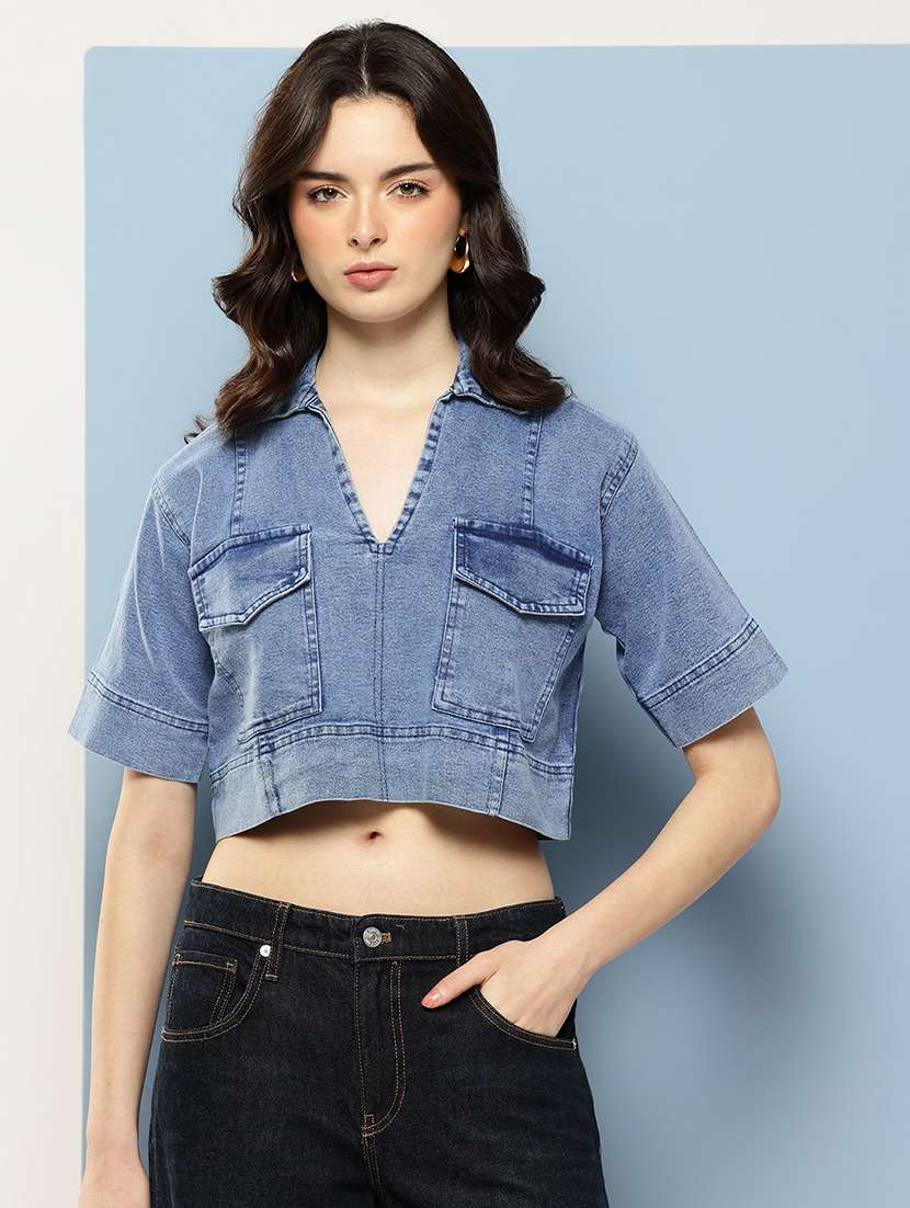 women solid collared denim crop top