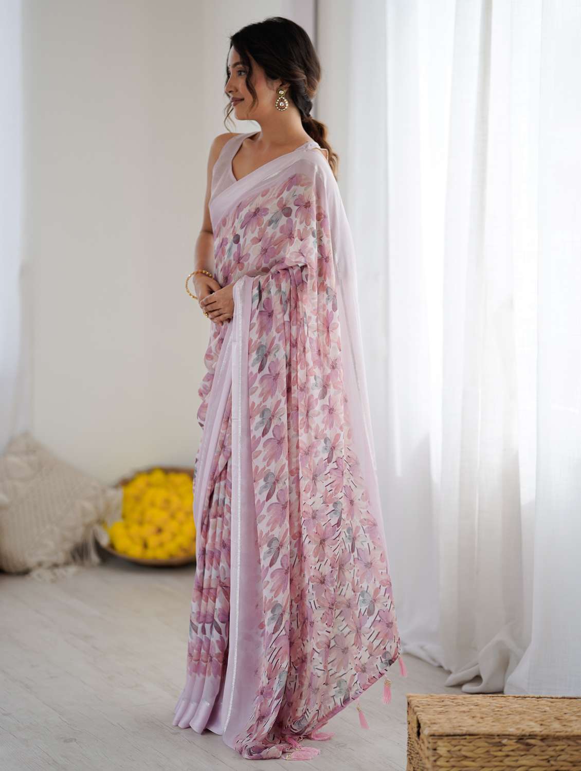 women floral printed saree with blouse - 22074111 -  Standard Image - 2