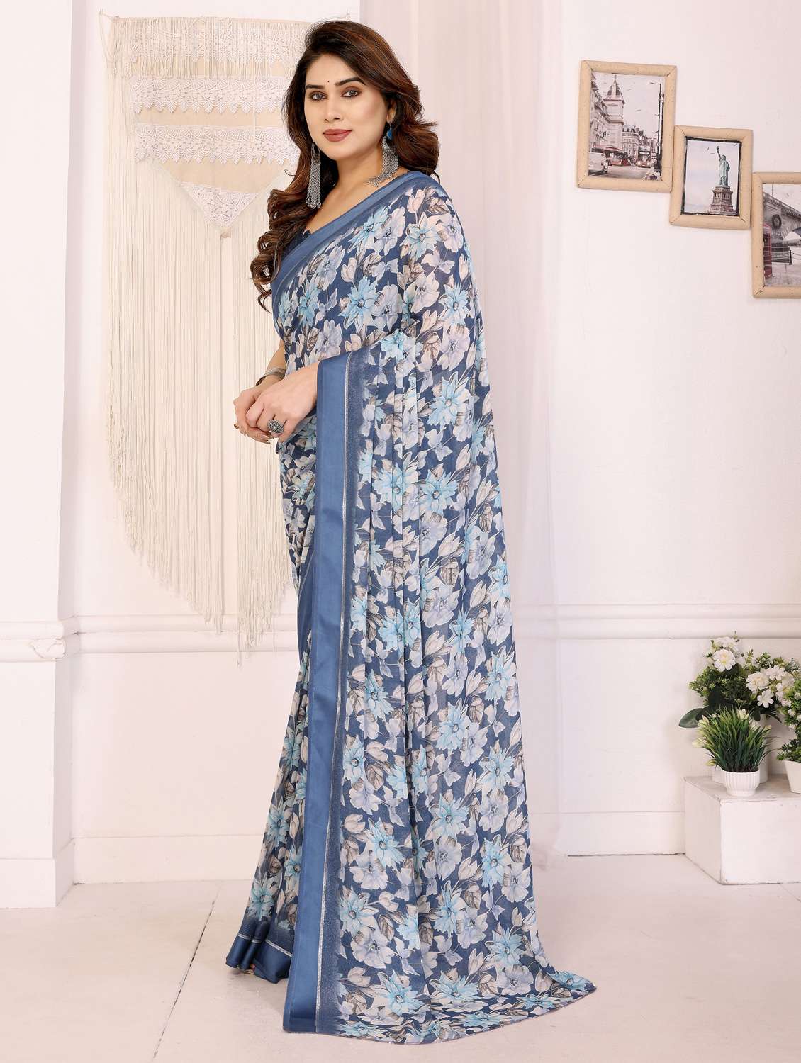 women floral printed saree with blouse - 22074115 -  Standard Image - 2