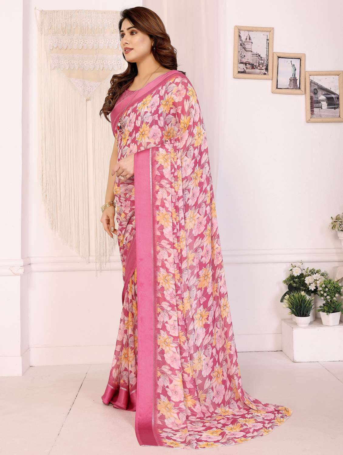 women floral printed saree with blouse - 22074119 - Standard Image - 2