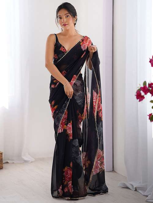 women floral printed casual wear saree with blouse - 22074131 -  Standard Image - 0