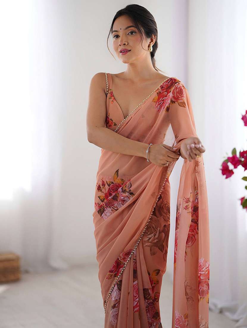 women floral printed casual wear saree with blouse - 22074134 - Standard Image - 2