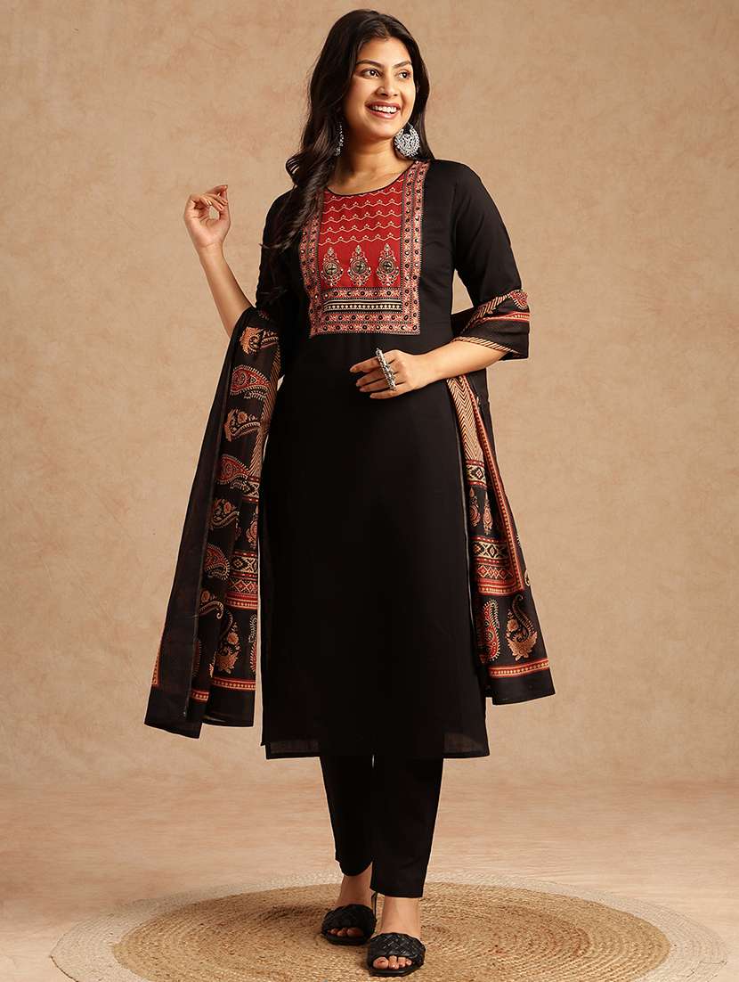 women printed three quarter sleeve kurta pant with dupatta set - 22074140 -  Standard Image - 2