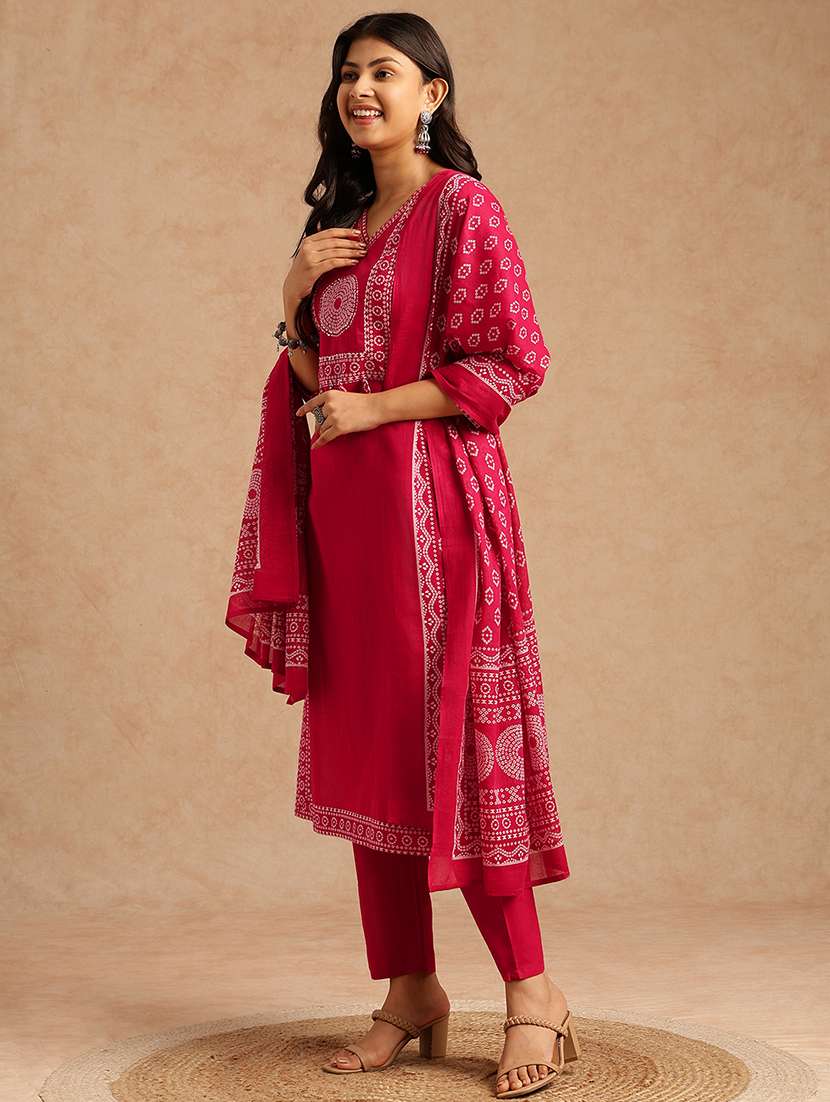 women bandhani printed three quarter sleeve kurta pant with dupatta set - 22074151 -  Standard Image - 2