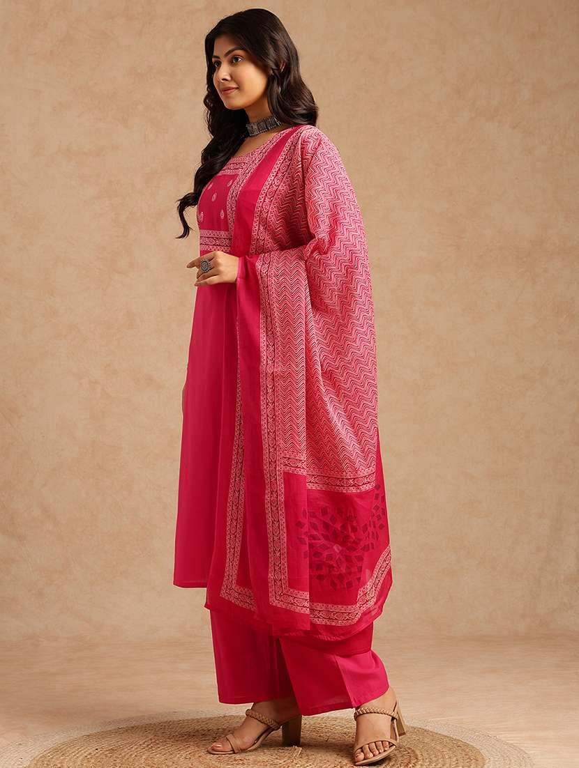 women printed three quarter sleeve kurta palazzo with dupatta set - 22074164 -  Standard Image - 2