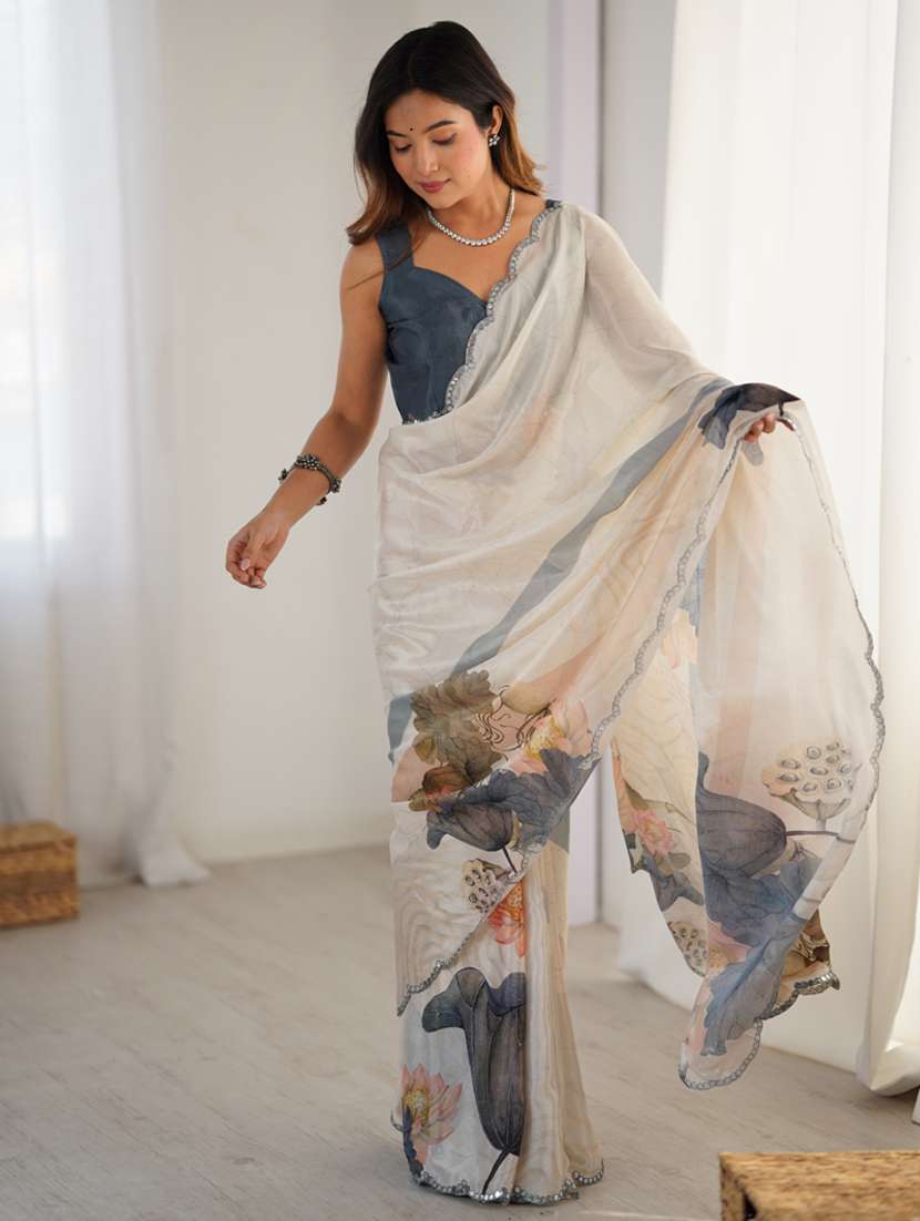 women printed casual wear saree with blouse