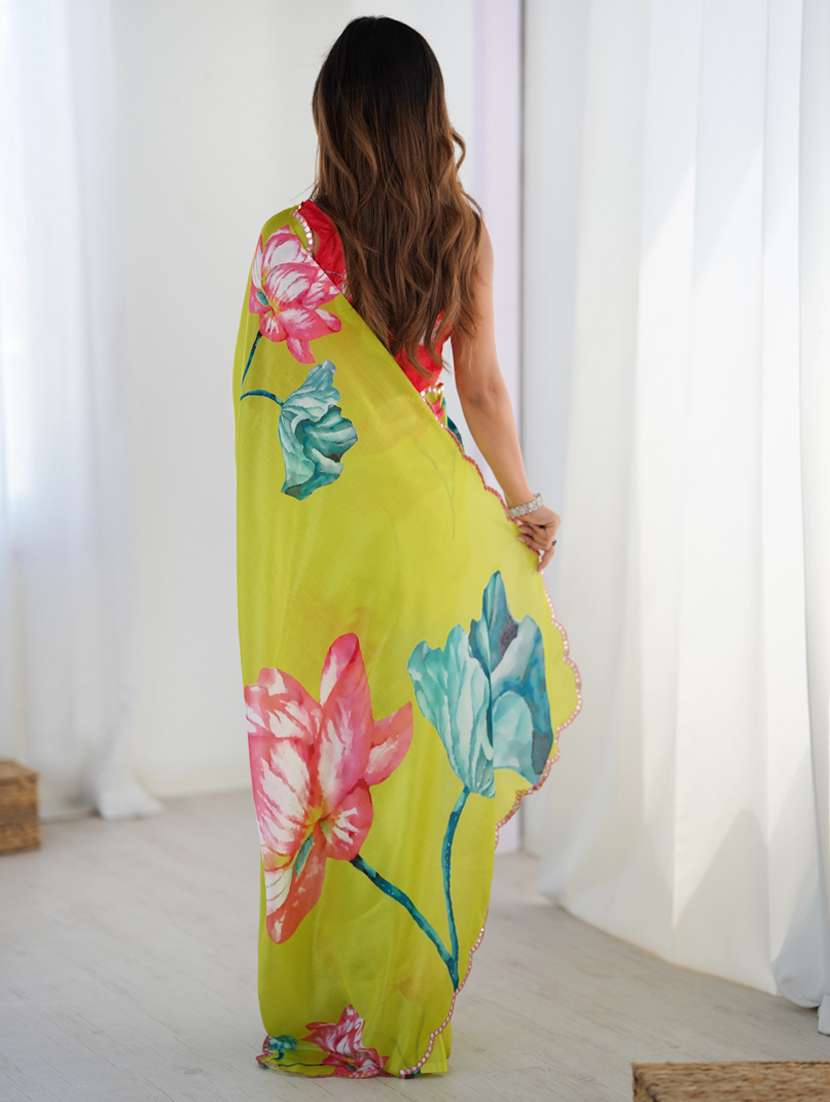women printed casual wear saree with blouse - 22074471 - Standard Image - 2