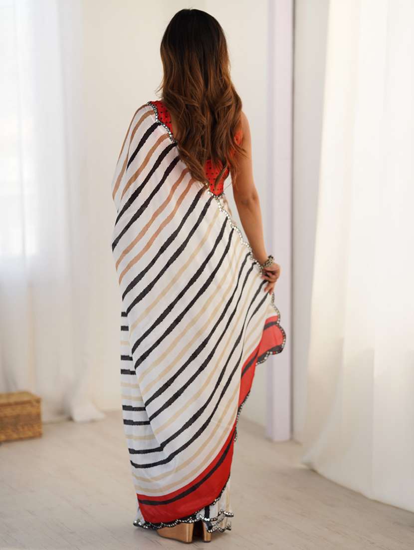 women printed casual wear saree with blouse - 22074507 -  Standard Image - 2