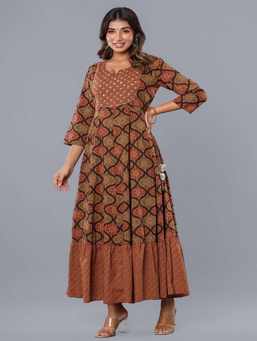 women printed three quarter sleeve ethnic dress - 22074593 - Standard Image - 2