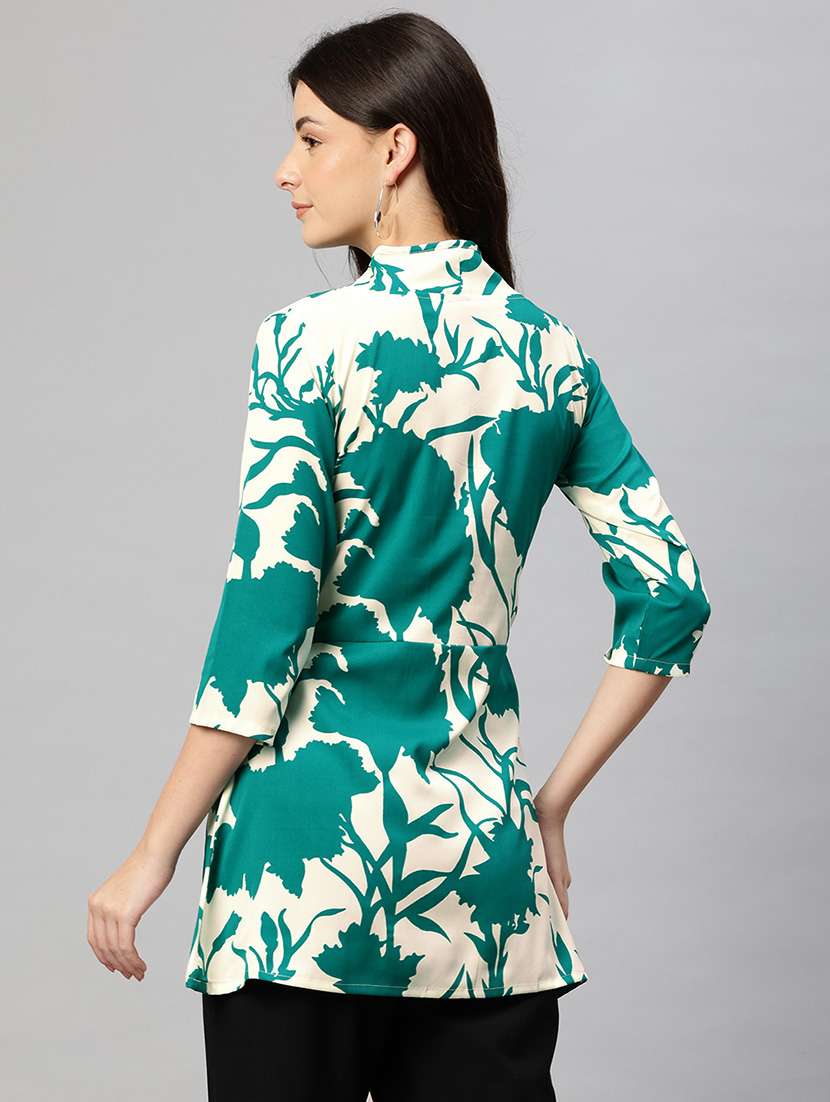 floral print notch neck crepe top - 22074687 - Standard Image - 2