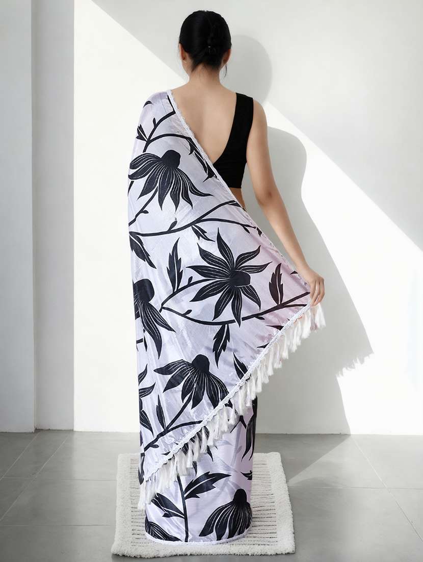 women printed casual wear saree with blouse - 22076037 - Standard Image - 2