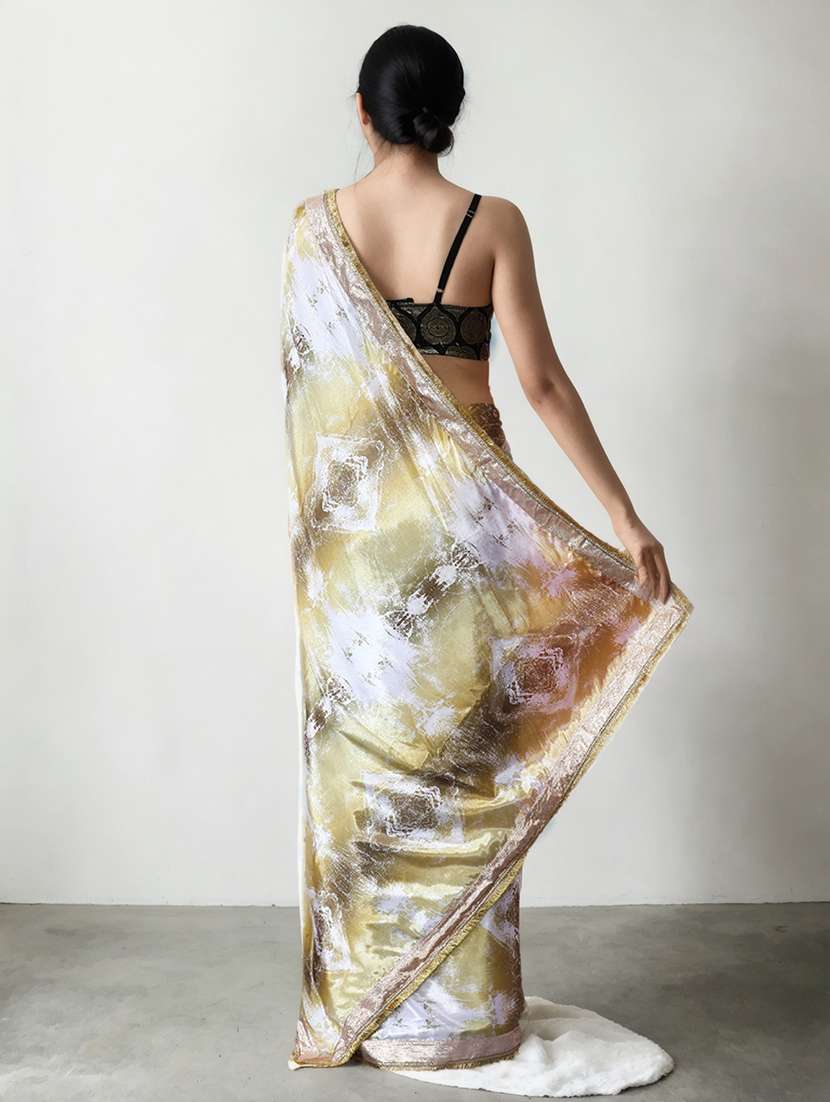 women printed casual wear saree with blouse - 22076038 - Standard Image - 2