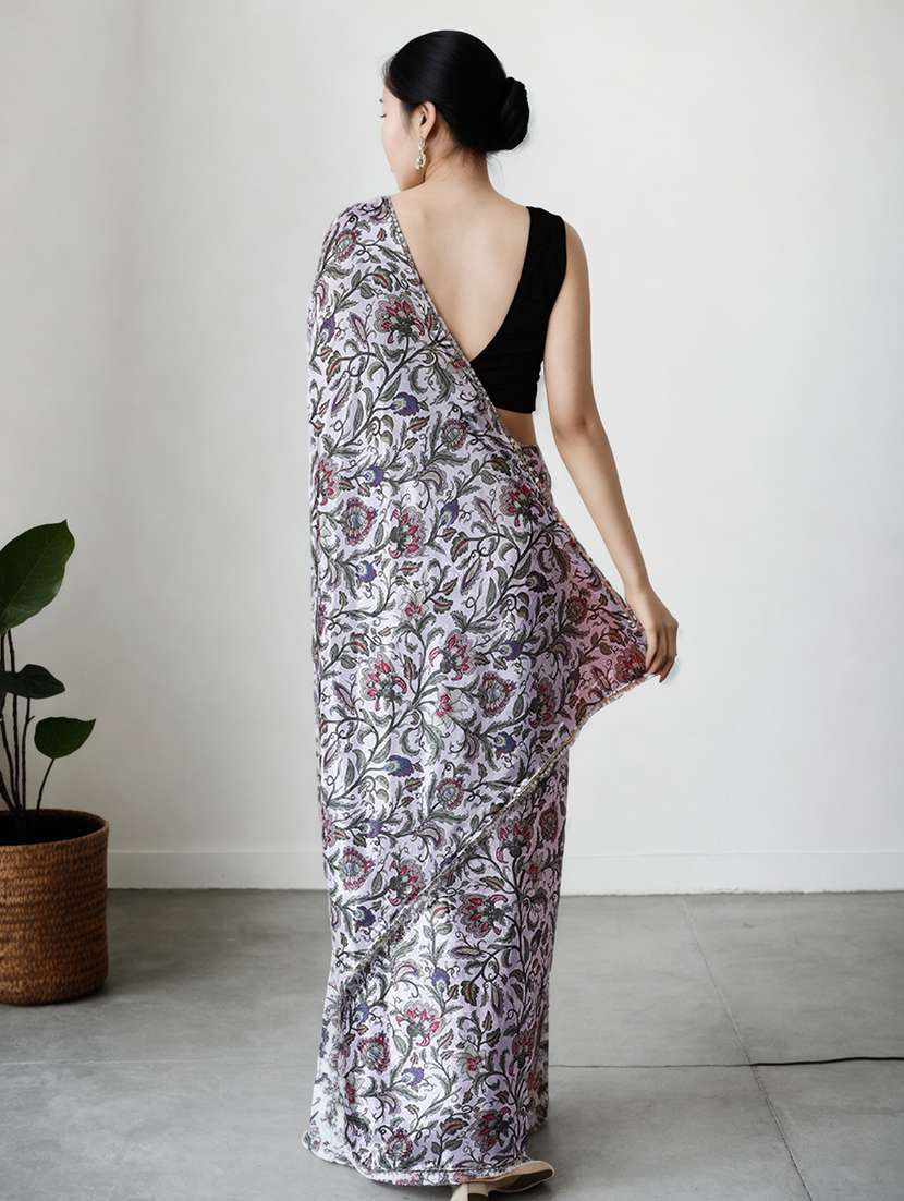 women printed casual wear saree with blouse - 22076078 - Standard Image - 2