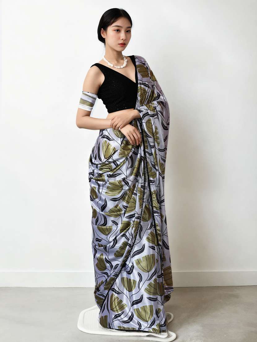 women printed casual wear saree with blouse - 22076081 -  Standard Image - 2