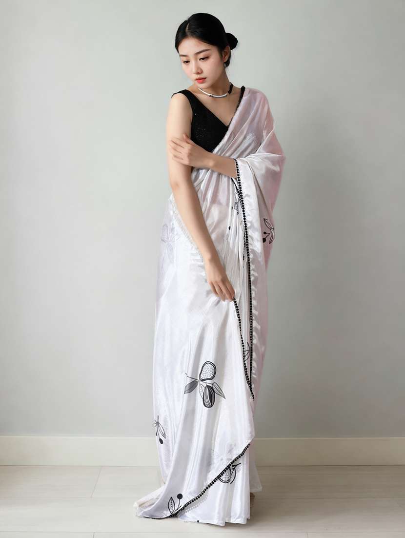 women printed casual wear saree with blouse - 22076101 - Standard Image - 2