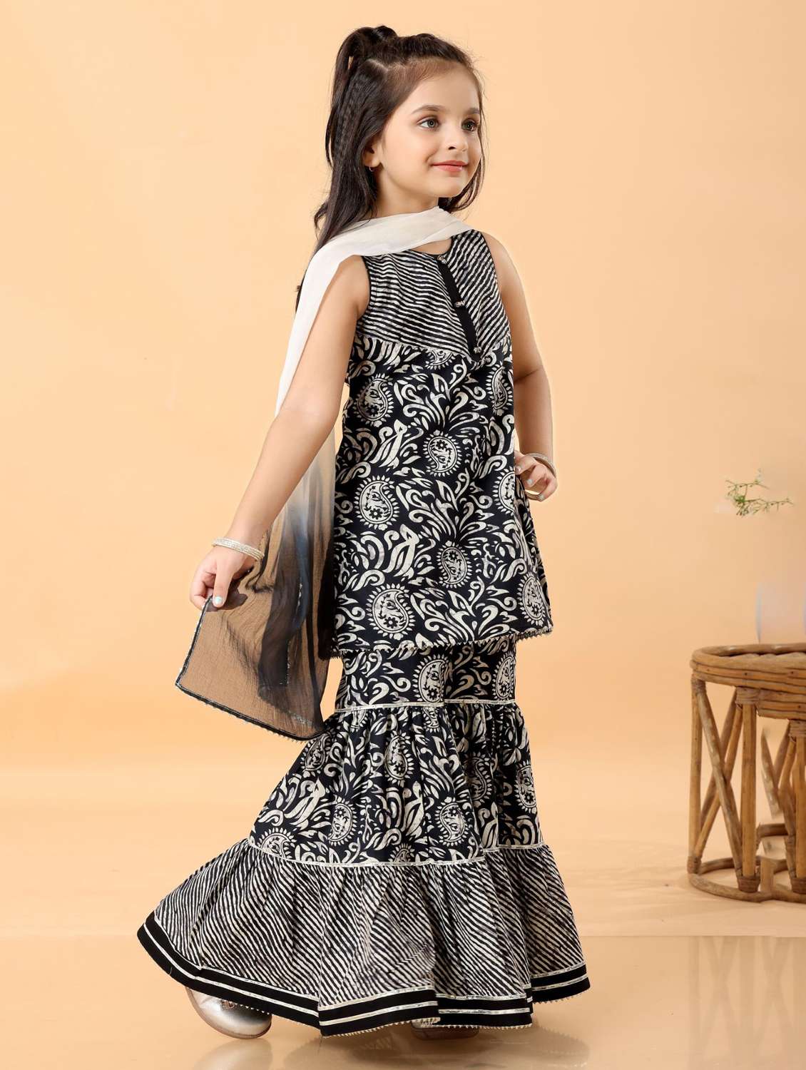 girl printed kurta and sharara with dupatta set - 22076388 -  Standard Image - 2