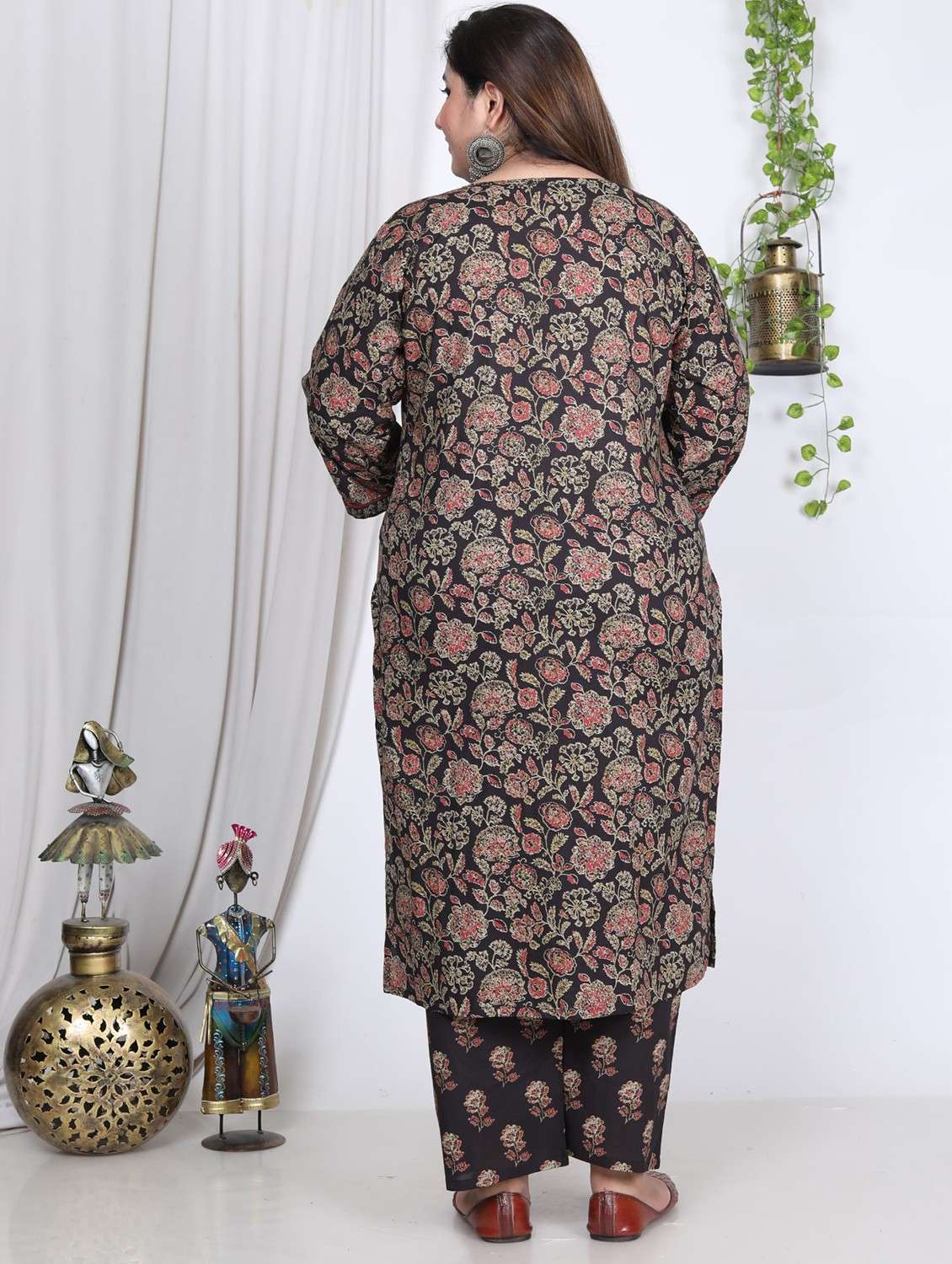 women floral printed three quarter sleeve kurta pant with dupatta set - 22076469 -  Standard Image - 2