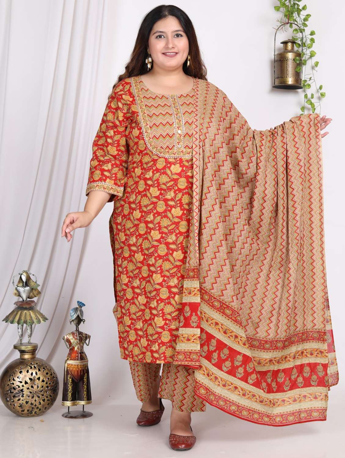 women printed three quarter sleeve kurta pant with dupatta set