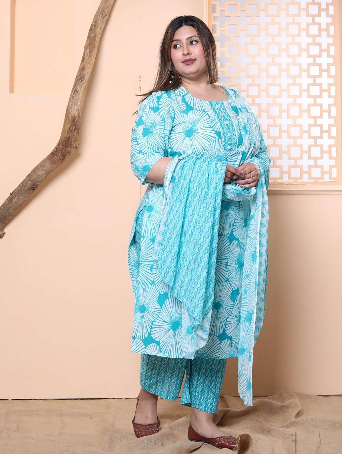 women printed three quarter sleeve kurta pant with dupatta set - 22076489 -  Standard Image - 2