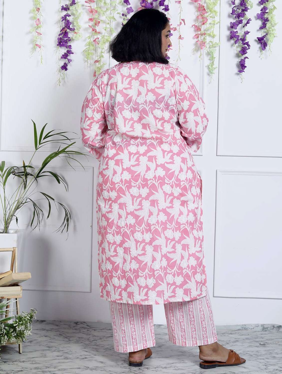 women floral printed three quarter sleeve kurta pant with dupatta set - 22076501 -  Standard Image - 2